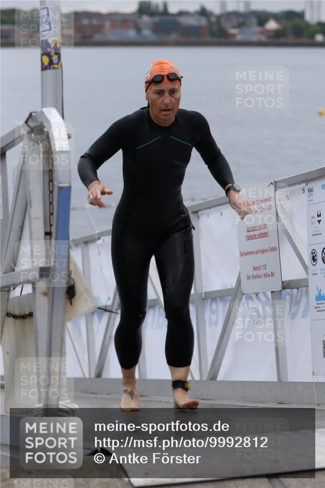 16.08.2026 - KN Förde Triathlon 2026 Antke Förster http://msf.ph/oto/9992812 16.08.2026 09:22:42 Schwimmen 182, 216, 219, 241, 258 meine-sportfotos.de