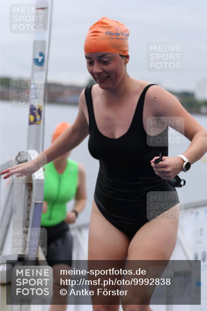 16.08.2026 - KN Förde Triathlon 2026 Antke Förster http://msf.ph/oto/9992838 16.08.2026 09:23:12 Schwimmen 223, 236, 258, 222, 226, 240, 252 meine-sportfotos.de