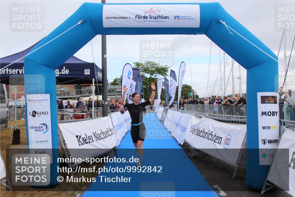 16.08.2026 - KN Förde Triathlon 2026 Markus Tischler http://msf.ph/oto/9992842 16.08.2026 10:34:33 Ziel 120, 192, 120, 192 meine-sportfotos.de