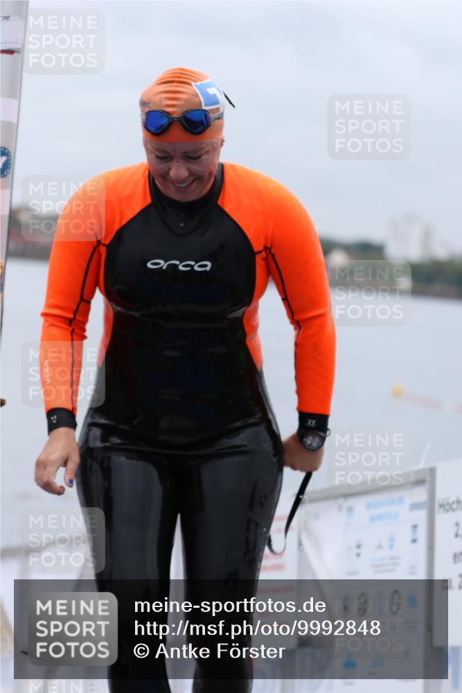 16.08.2026 - KN Förde Triathlon 2026 Antke Förster http://msf.ph/oto/9992848 16.08.2026 09:23:33 Schwimmen 223, 226, 236, 240, 134, 222, 246, 252 meine-sportfotos.de