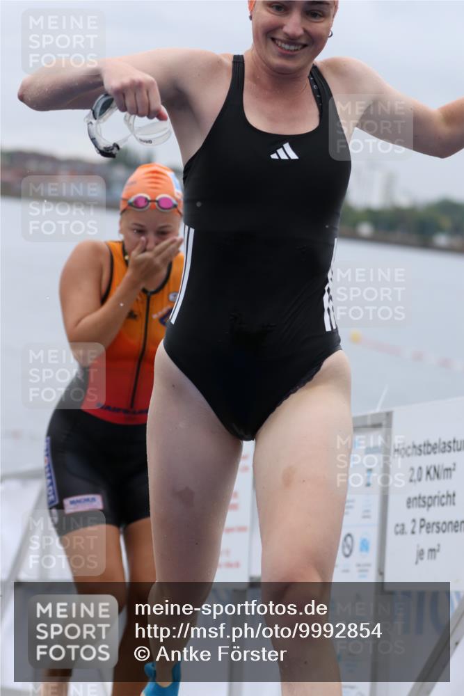 16.08.2026 - KN Förde Triathlon 2026 Antke Förster http://msf.ph/oto/9992854 16.08.2026 09:23:37 Schwimmen 222, 226, 240, 252, 134, 222, 246 meine-sportfotos.de
