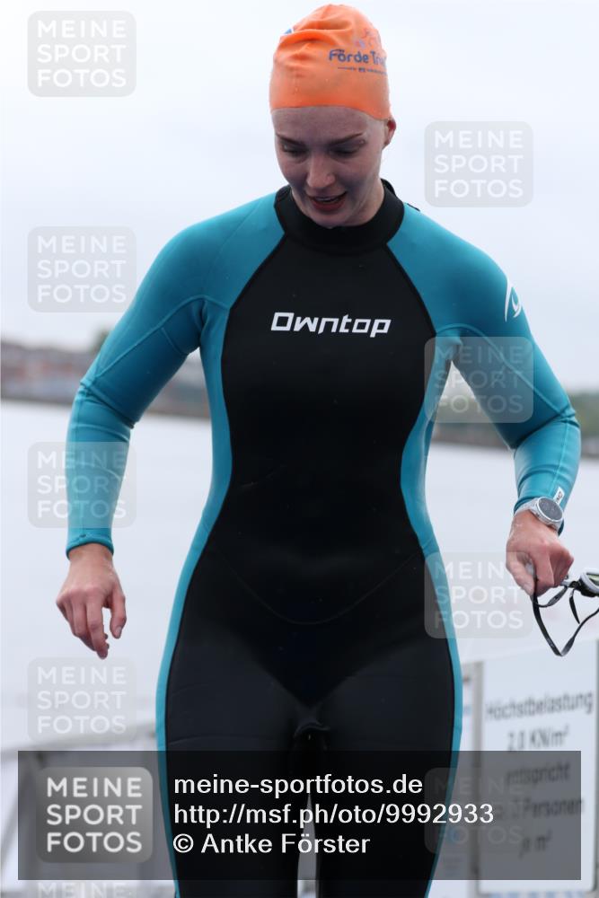 16.08.2026 - KN Förde Triathlon 2026 Antke Förster http://msf.ph/oto/9992933 16.08.2026 09:25:25 Schwimmen 224, 243, 245, 254, 255, 262 meine-sportfotos.de