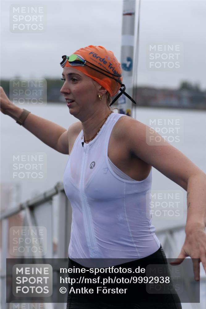 16.08.2026 - KN Förde Triathlon 2026 Antke Förster http://msf.ph/oto/9992938 16.08.2026 09:25:30 Schwimmen 224, 243, 254, 262 meine-sportfotos.de