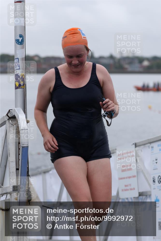 16.08.2026 - KN Förde Triathlon 2026 Antke Förster http://msf.ph/oto/9992972 16.08.2026 09:27:00 Schwimmen 247, 250, 253, 263, 264, 266 meine-sportfotos.de