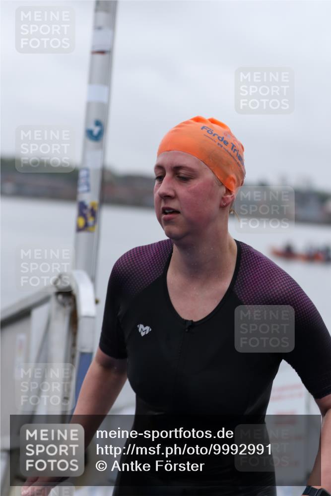 16.08.2026 - KN Förde Triathlon 2026 Antke Förster http://msf.ph/oto/9992991 16.08.2026 09:27:23 Schwimmen 253, 263, 264, 266, 128, 132, 256 meine-sportfotos.de