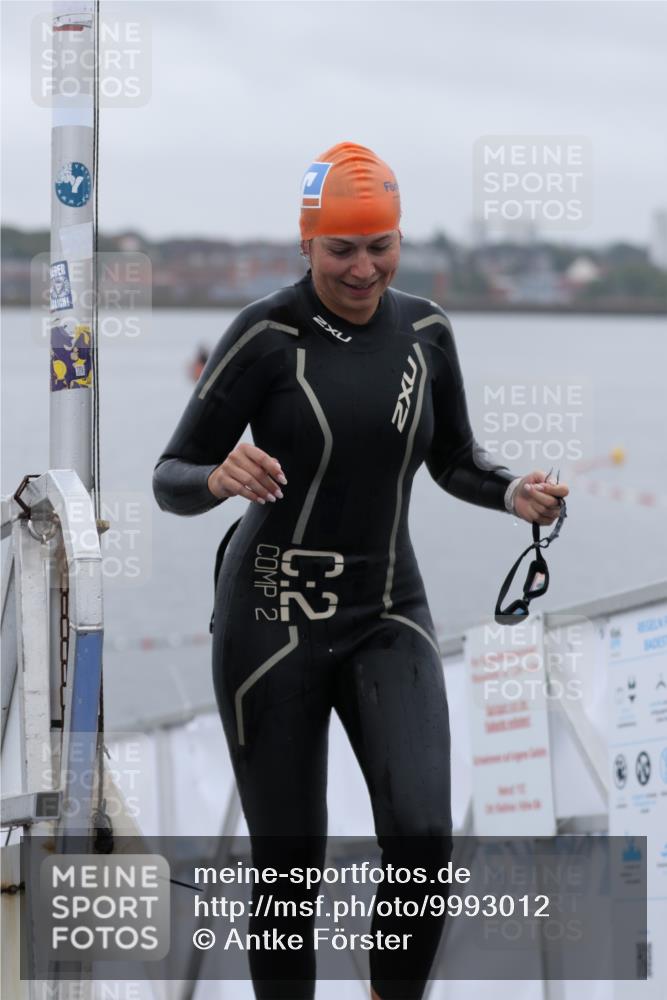 16.08.2026 - KN Förde Triathlon 2026 Antke Förster http://msf.ph/oto/9993012 16.08.2026 09:29:15 Schwimmen 260, 233, 234, 267 meine-sportfotos.de