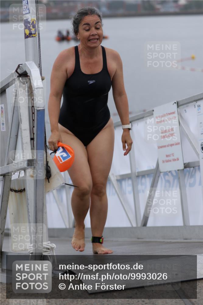 16.08.2026 - KN Förde Triathlon 2026 Antke Förster http://msf.ph/oto/9993026 16.08.2026 09:29:29 Schwimmen 233, 234, 260, 267 meine-sportfotos.de