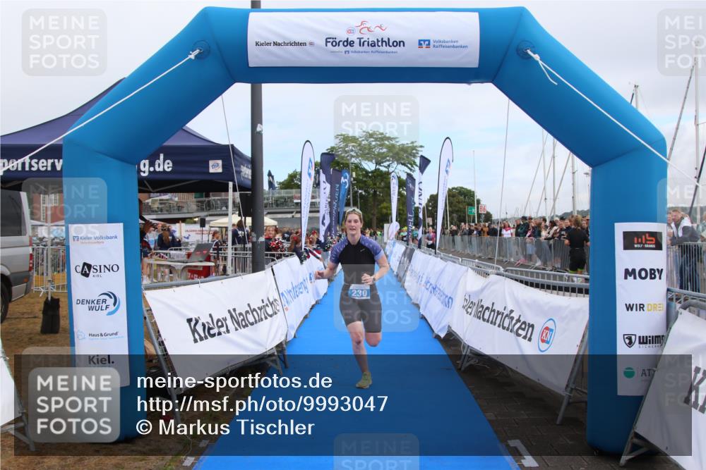 16.08.2026 - KN Förde Triathlon 2026 Markus Tischler http://msf.ph/oto/9993047 16.08.2026 10:36:12 Ziel 230, 230 meine-sportfotos.de