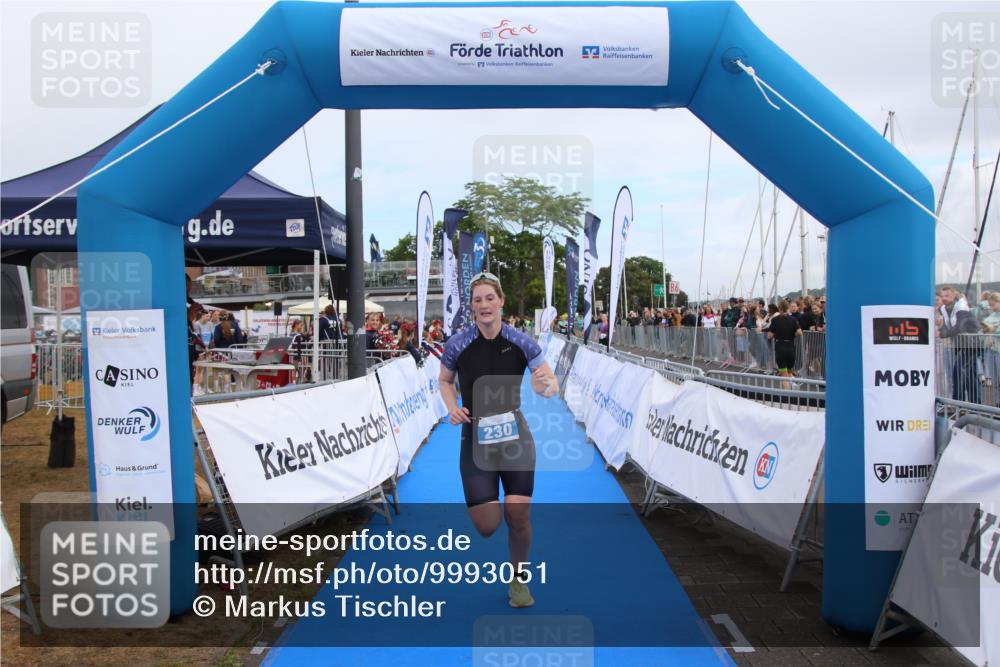 16.08.2026 - KN Förde Triathlon 2026 Markus Tischler http://msf.ph/oto/9993051 16.08.2026 10:36:12 Ziel 230, 230 meine-sportfotos.de