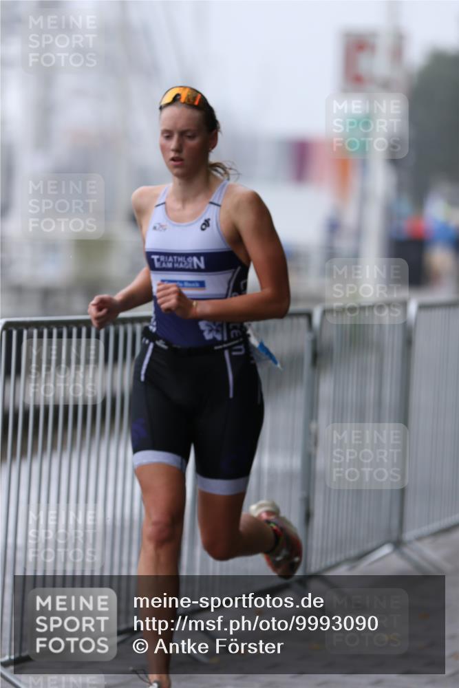 16.08.2026 - KN Förde Triathlon 2026 Antke Förster http://msf.ph/oto/9993090 16.08.2026 09:57:57 Laufen  meine-sportfotos.de