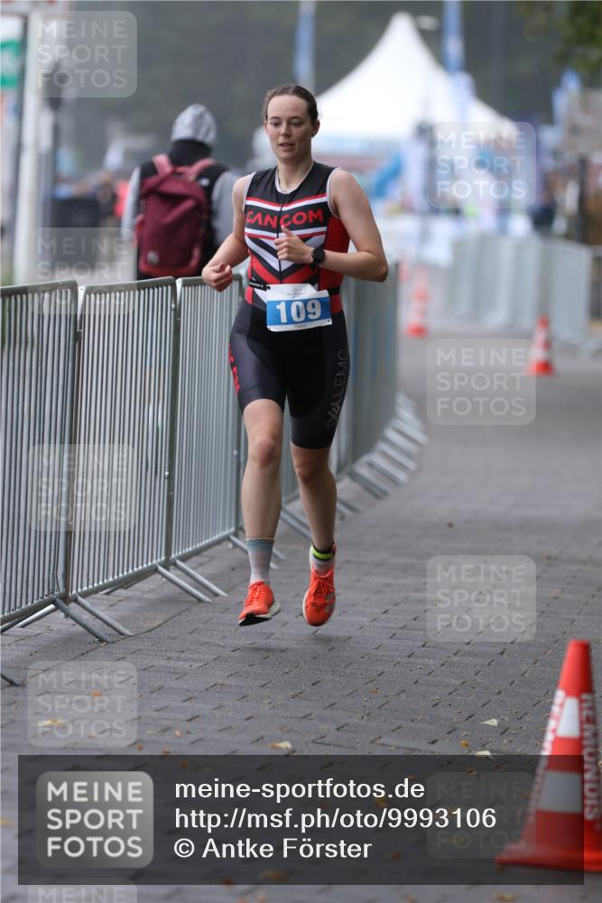 16.08.2026 - KN Förde Triathlon 2026 Antke Förster http://msf.ph/oto/9993106 16.08.2026 10:01:29 Laufen  meine-sportfotos.de