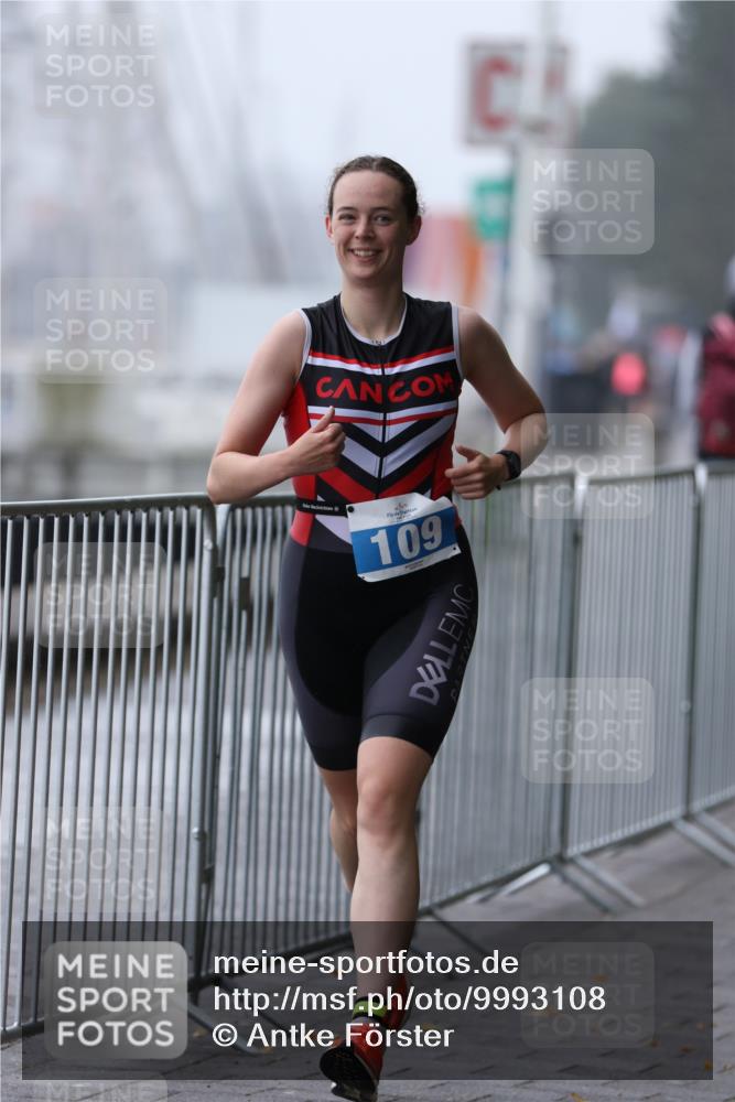16.08.2026 - KN Förde Triathlon 2026 Antke Förster http://msf.ph/oto/9993108 16.08.2026 10:01:31 Laufen  meine-sportfotos.de