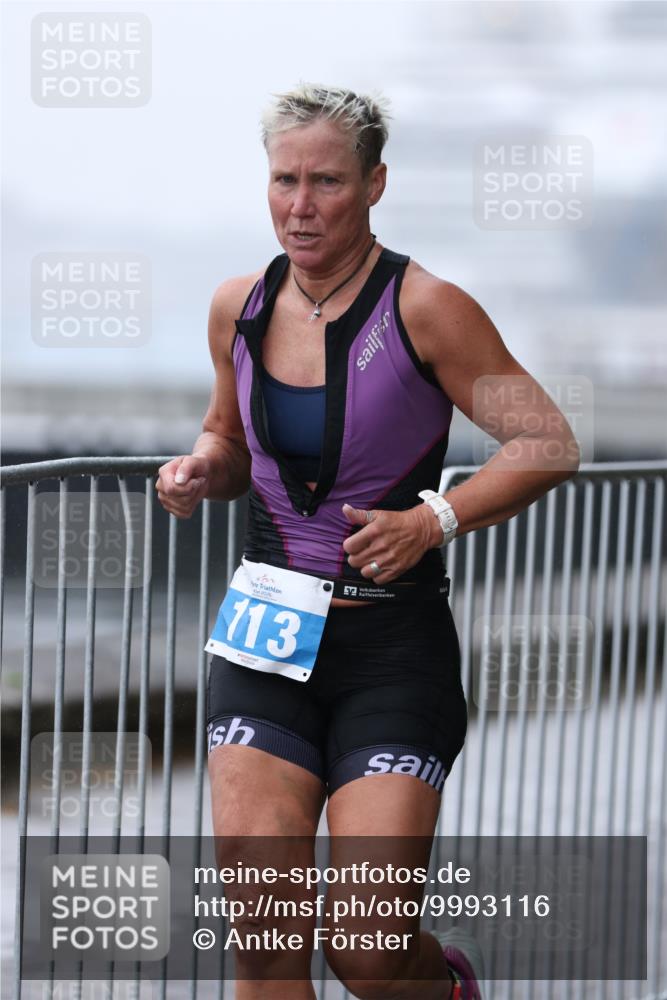 16.08.2026 - KN Förde Triathlon 2026 Antke Förster http://msf.ph/oto/9993116 16.08.2026 10:02:09 Laufen  meine-sportfotos.de