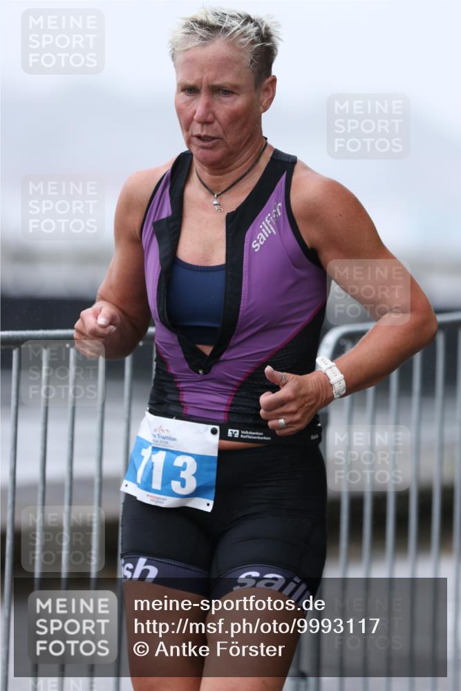 16.08.2026 - KN Förde Triathlon 2026 Antke Förster http://msf.ph/oto/9993117 16.08.2026 10:02:09 Laufen  meine-sportfotos.de