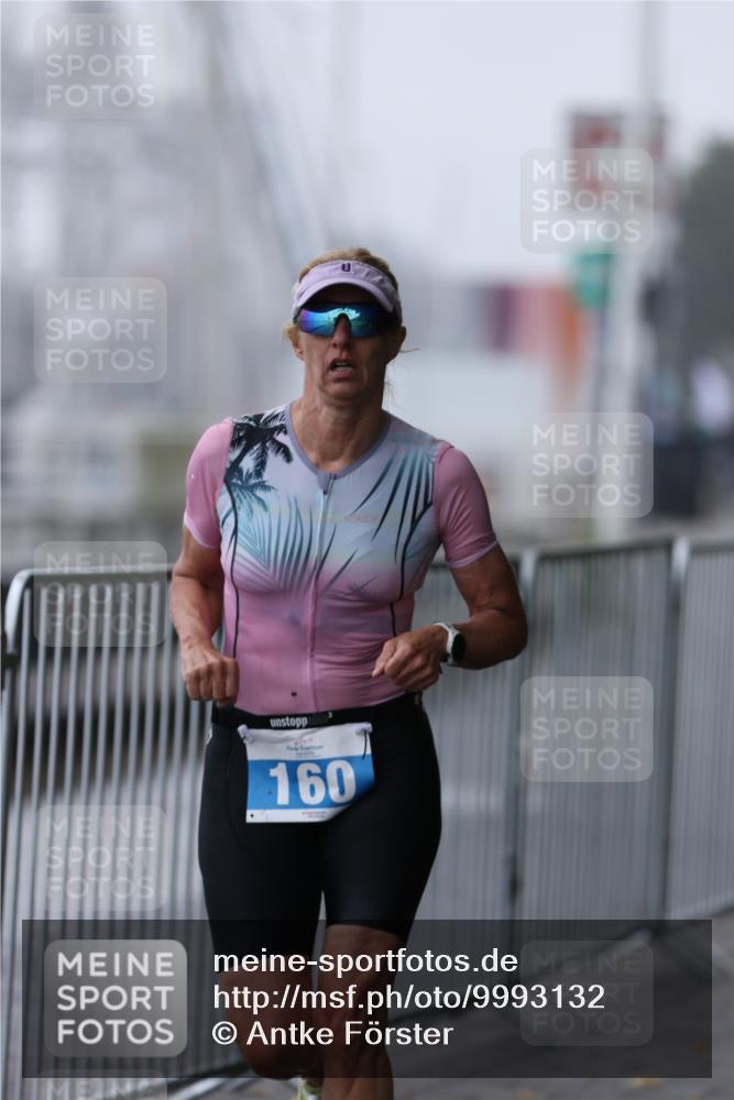 16.08.2026 - KN Förde Triathlon 2026 Antke Förster http://msf.ph/oto/9993132 16.08.2026 10:02:44 Laufen  meine-sportfotos.de