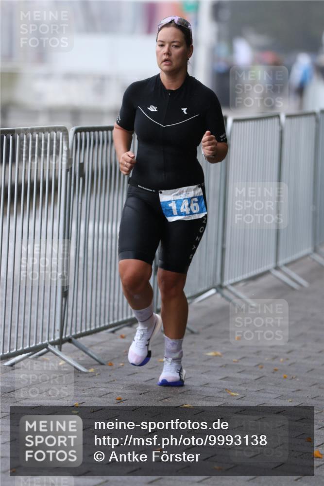 16.08.2026 - KN Förde Triathlon 2026 Antke Förster http://msf.ph/oto/9993138 16.08.2026 10:03:16 Laufen  meine-sportfotos.de