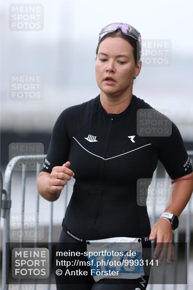 16.08.2026 - KN Förde Triathlon 2026 Antke Förster http://msf.ph/oto/9993141 16.08.2026 10:03:19 Laufen  meine-sportfotos.de