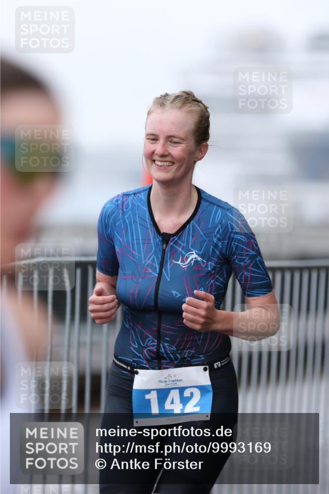 16.08.2026 - KN Förde Triathlon 2026 Antke Förster http://msf.ph/oto/9993169 16.08.2026 10:04:05 Laufen  meine-sportfotos.de