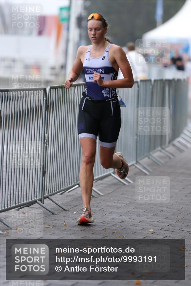 16.08.2026 - KN Förde Triathlon 2026 Antke Förster http://msf.ph/oto/9993191 16.08.2026 10:04:52 Laufen  meine-sportfotos.de