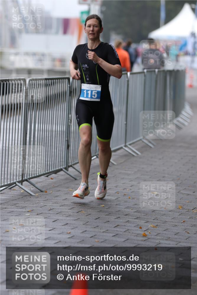 16.08.2026 - KN Förde Triathlon 2026 Antke Förster http://msf.ph/oto/9993219 16.08.2026 10:05:28 Laufen  meine-sportfotos.de