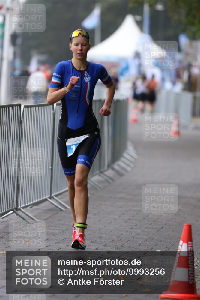 16.08.2026 - KN Förde Triathlon 2026 Antke Förster http://msf.ph/oto/9993256 16.08.2026 10:06:45 Laufen  meine-sportfotos.de
