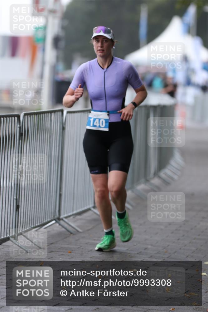 16.08.2026 - KN Förde Triathlon 2026 Antke Förster http://msf.ph/oto/9993308 16.08.2026 10:08:34 Laufen  meine-sportfotos.de