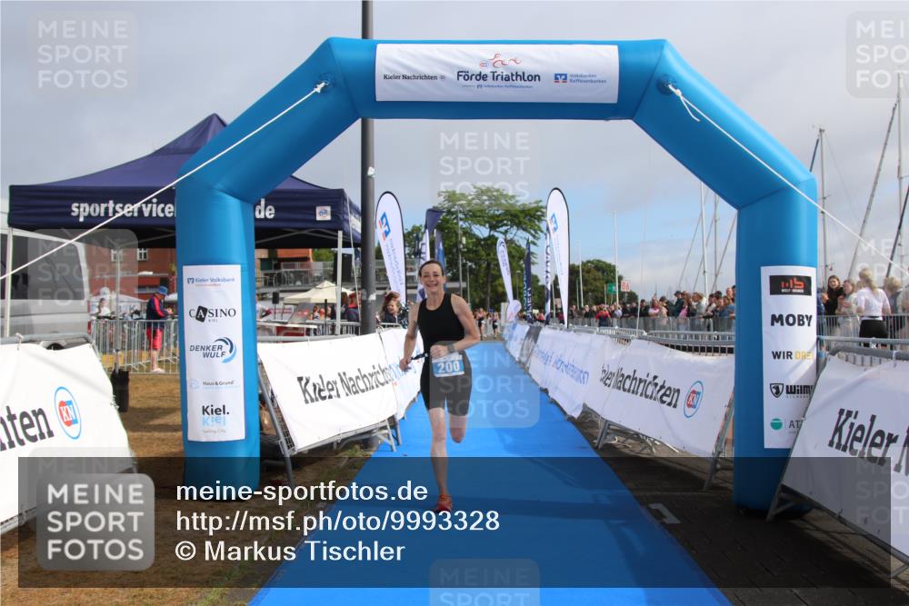 16.08.2026 - KN Förde Triathlon 2026 Markus Tischler http://msf.ph/oto/9993328 16.08.2026 10:38:42 Ziel 200, 200 meine-sportfotos.de