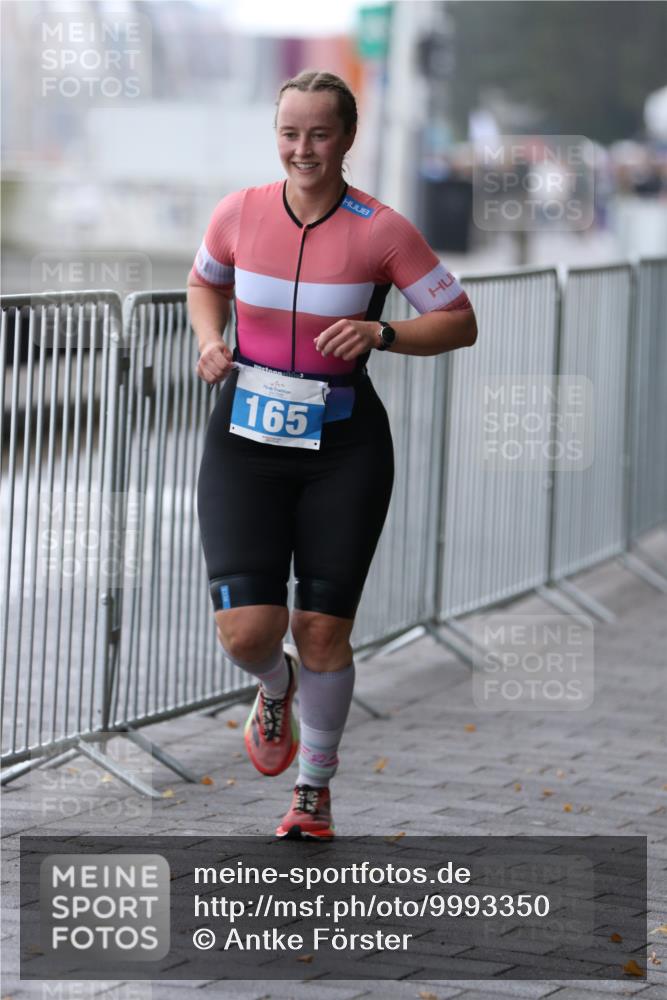 16.08.2026 - KN Förde Triathlon 2026 Antke Förster http://msf.ph/oto/9993350 16.08.2026 10:09:28 Laufen  meine-sportfotos.de