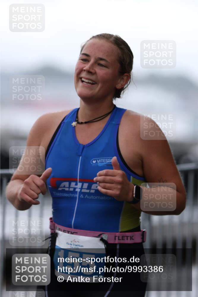 16.08.2026 - KN Förde Triathlon 2026 Antke Förster http://msf.ph/oto/9993386 16.08.2026 10:10:06 Laufen  meine-sportfotos.de