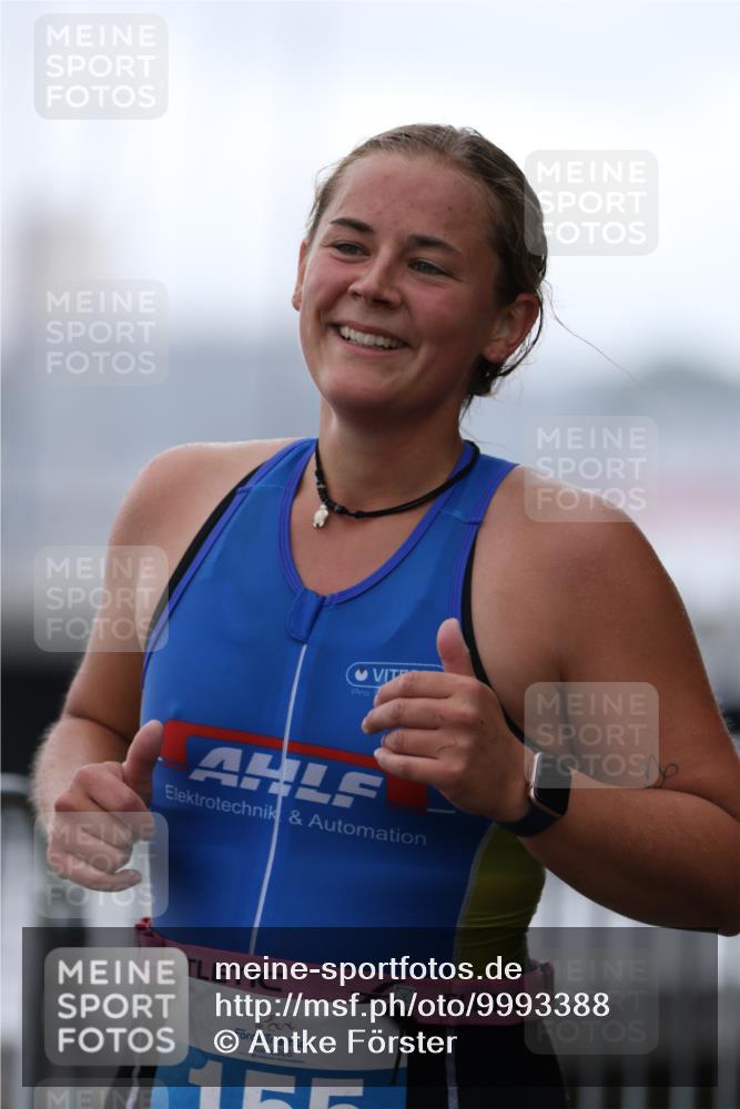 16.08.2026 - KN Förde Triathlon 2026 Antke Förster http://msf.ph/oto/9993388 16.08.2026 10:10:07 Laufen  meine-sportfotos.de