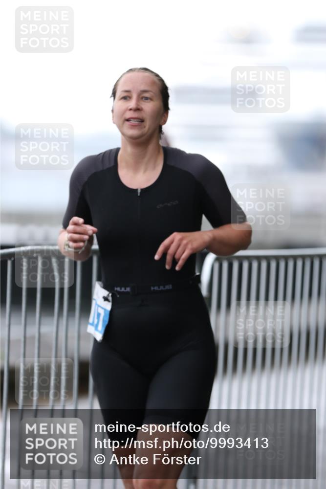 16.08.2026 - KN Förde Triathlon 2026 Antke Förster http://msf.ph/oto/9993413 16.08.2026 10:10:37 Laufen  meine-sportfotos.de