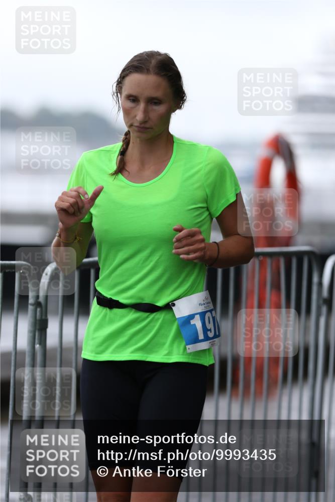 16.08.2026 - KN Förde Triathlon 2026 Antke Förster http://msf.ph/oto/9993435 16.08.2026 10:11:06 Laufen  meine-sportfotos.de