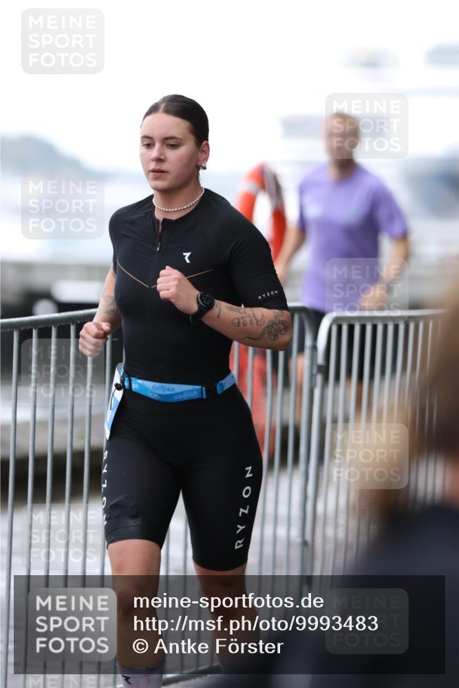 16.08.2026 - KN Förde Triathlon 2026 Antke Förster http://msf.ph/oto/9993483 16.08.2026 10:11:59 Laufen  meine-sportfotos.de
