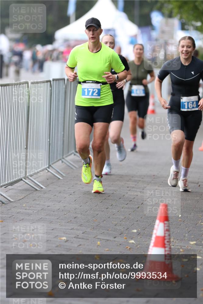 16.08.2026 - KN Förde Triathlon 2026 Antke Förster http://msf.ph/oto/9993534 16.08.2026 10:13:24 Laufen  meine-sportfotos.de