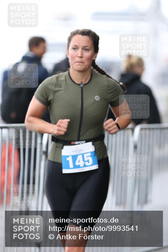 16.08.2026 - KN Förde Triathlon 2026 Antke Förster http://msf.ph/oto/9993541 16.08.2026 10:13:32 Laufen  meine-sportfotos.de