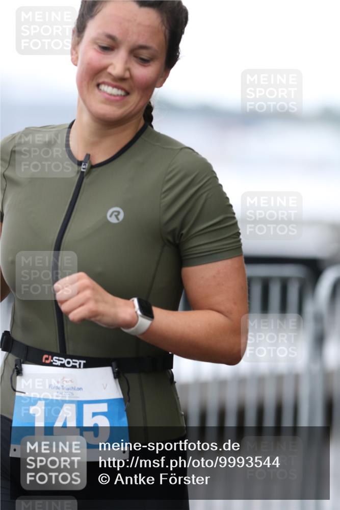 16.08.2026 - KN Förde Triathlon 2026 Antke Förster http://msf.ph/oto/9993544 16.08.2026 10:13:34 Laufen  meine-sportfotos.de