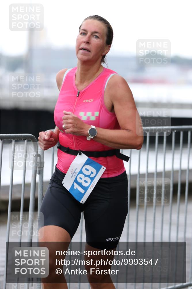 16.08.2026 - KN Förde Triathlon 2026 Antke Förster http://msf.ph/oto/9993547 16.08.2026 10:13:40 Laufen  meine-sportfotos.de