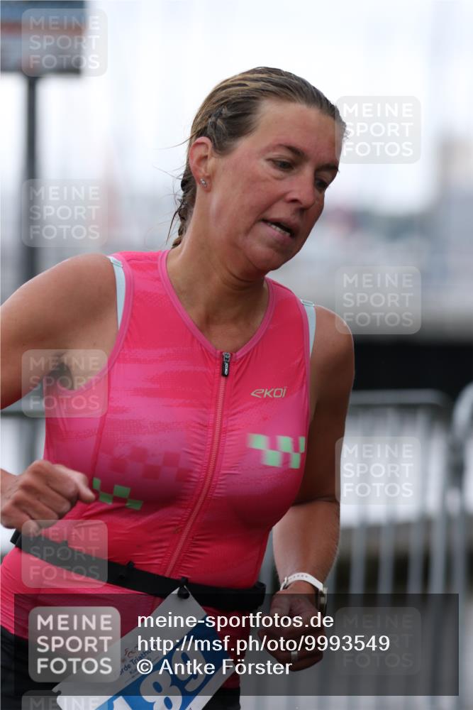16.08.2026 - KN Förde Triathlon 2026 Antke Förster http://msf.ph/oto/9993549 16.08.2026 10:13:41 Laufen  meine-sportfotos.de