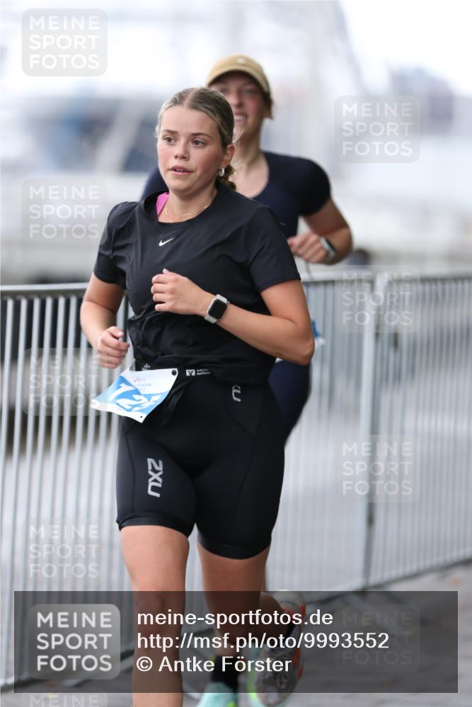 16.08.2026 - KN Förde Triathlon 2026 Antke Förster http://msf.ph/oto/9993552 16.08.2026 10:13:50 Laufen  meine-sportfotos.de
