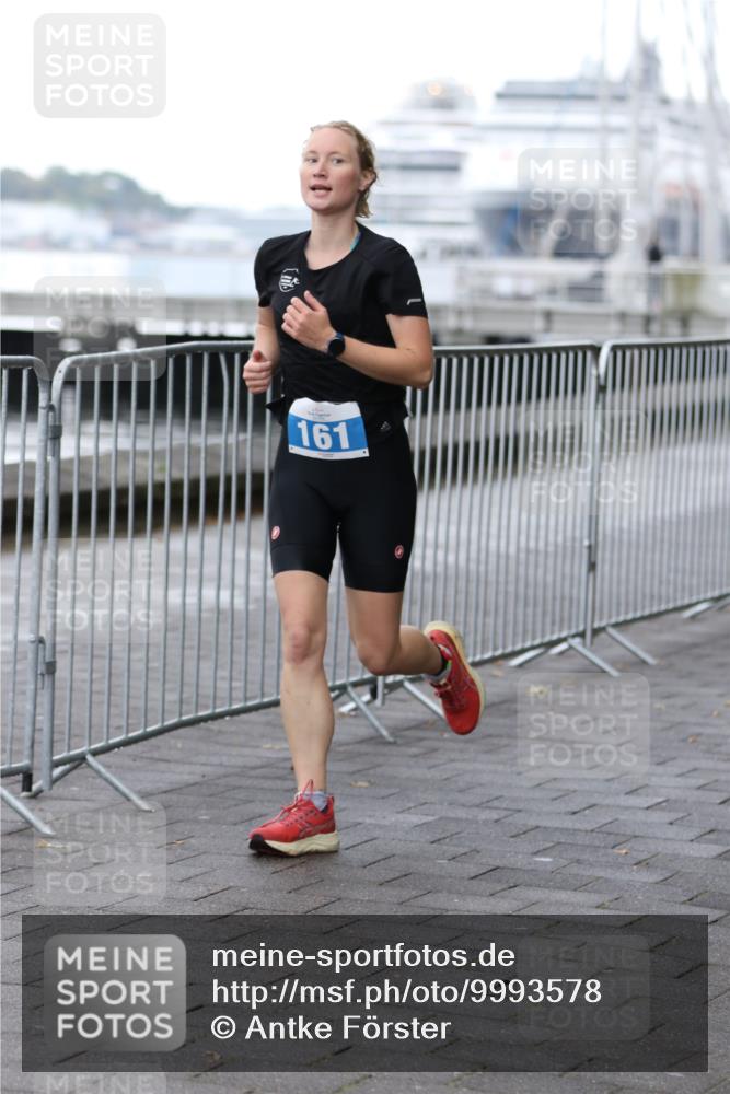 16.08.2026 - KN Förde Triathlon 2026 Antke Förster http://msf.ph/oto/9993578 16.08.2026 10:14:27 Laufen  meine-sportfotos.de