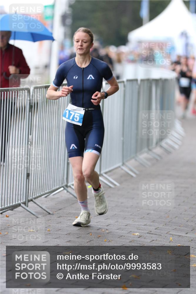 16.08.2026 - KN Förde Triathlon 2026 Antke Förster http://msf.ph/oto/9993583 16.08.2026 10:14:44 Laufen  meine-sportfotos.de