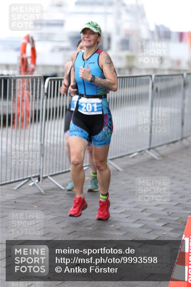 16.08.2026 - KN Förde Triathlon 2026 Antke Förster http://msf.ph/oto/9993598 16.08.2026 10:14:59 Laufen  meine-sportfotos.de
