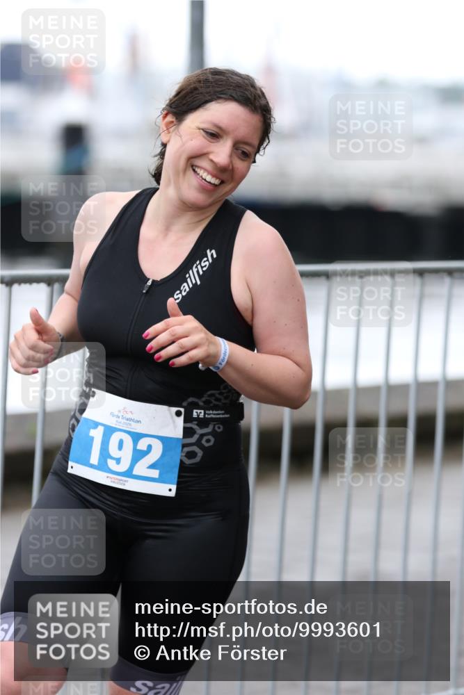 16.08.2026 - KN Förde Triathlon 2026 Antke Förster http://msf.ph/oto/9993601 16.08.2026 10:15:02 Laufen  meine-sportfotos.de