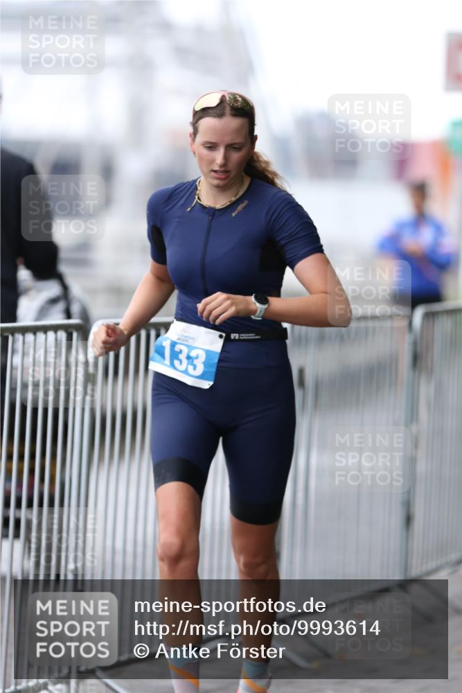 16.08.2026 - KN Förde Triathlon 2026 Antke Förster http://msf.ph/oto/9993614 16.08.2026 10:15:38 Laufen  meine-sportfotos.de