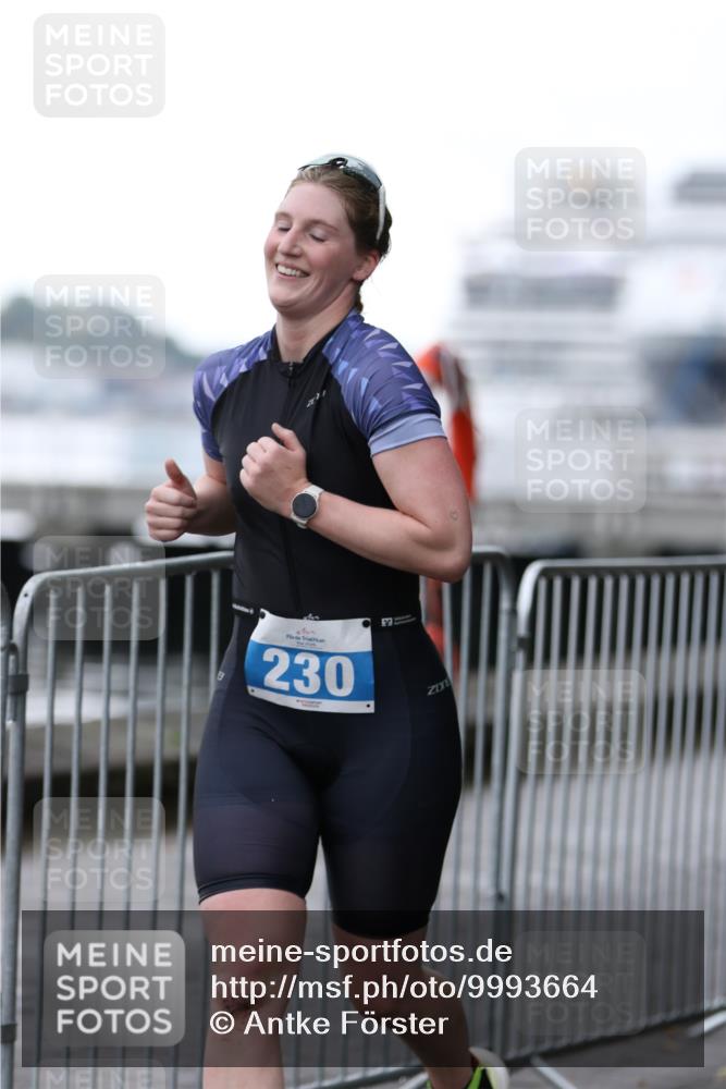 16.08.2026 - KN Förde Triathlon 2026 Antke Förster http://msf.ph/oto/9993664 16.08.2026 10:16:46 Laufen  meine-sportfotos.de
