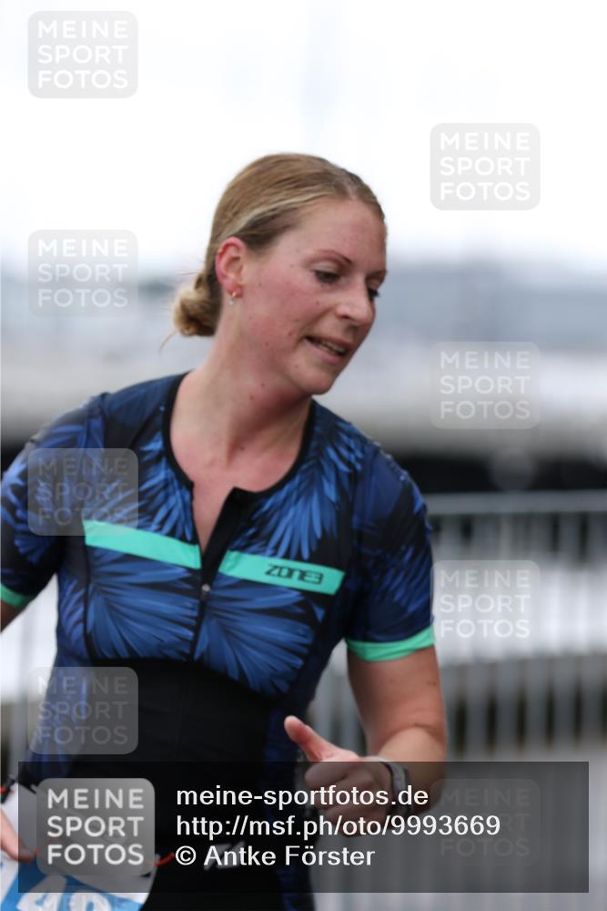 16.08.2026 - KN Förde Triathlon 2026 Antke Förster http://msf.ph/oto/9993669 16.08.2026 10:16:50 Laufen  meine-sportfotos.de