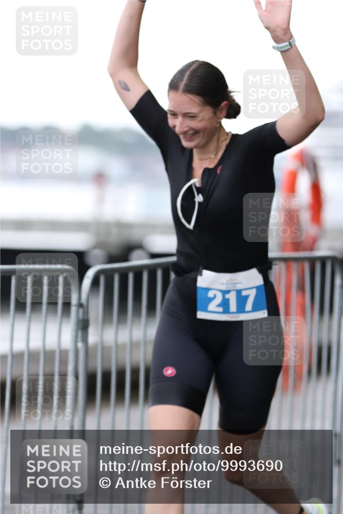 16.08.2026 - KN Förde Triathlon 2026 Antke Förster http://msf.ph/oto/9993690 16.08.2026 10:17:26 Laufen  meine-sportfotos.de