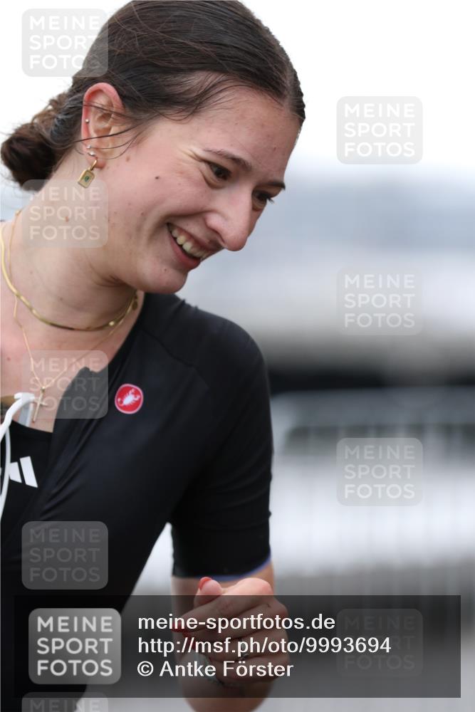 16.08.2026 - KN Förde Triathlon 2026 Antke Förster http://msf.ph/oto/9993694 16.08.2026 10:17:28 Laufen  meine-sportfotos.de