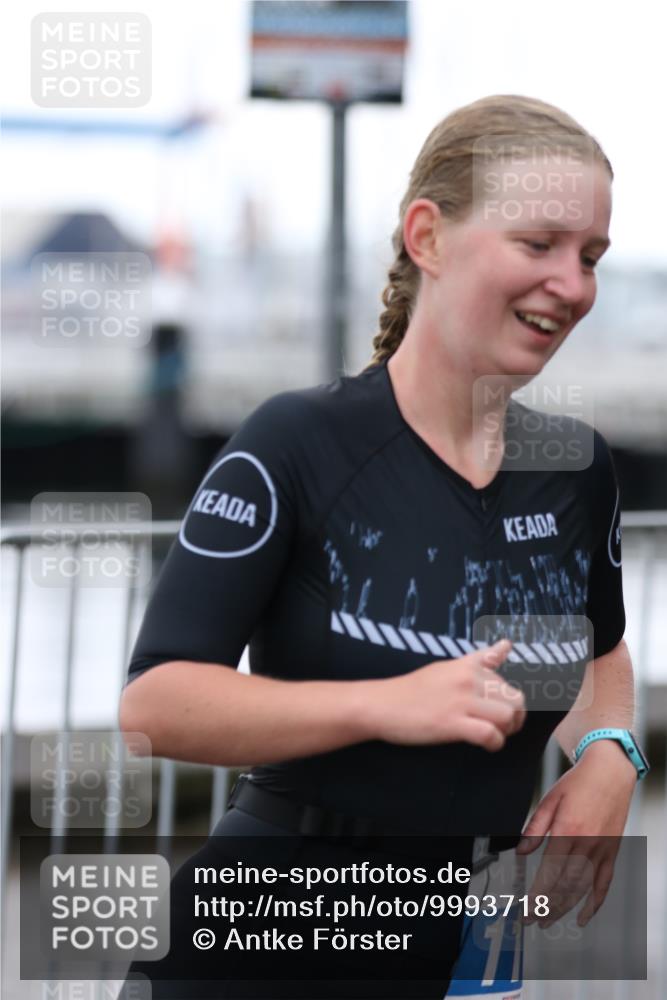 16.08.2026 - KN Förde Triathlon 2026 Antke Förster http://msf.ph/oto/9993718 16.08.2026 10:17:56 Laufen  meine-sportfotos.de