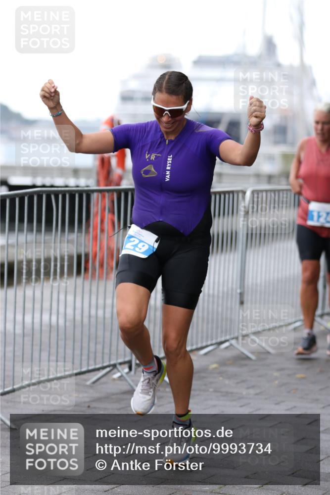 16.08.2026 - KN Förde Triathlon 2026 Antke Förster http://msf.ph/oto/9993734 16.08.2026 10:18:11 Laufen  meine-sportfotos.de